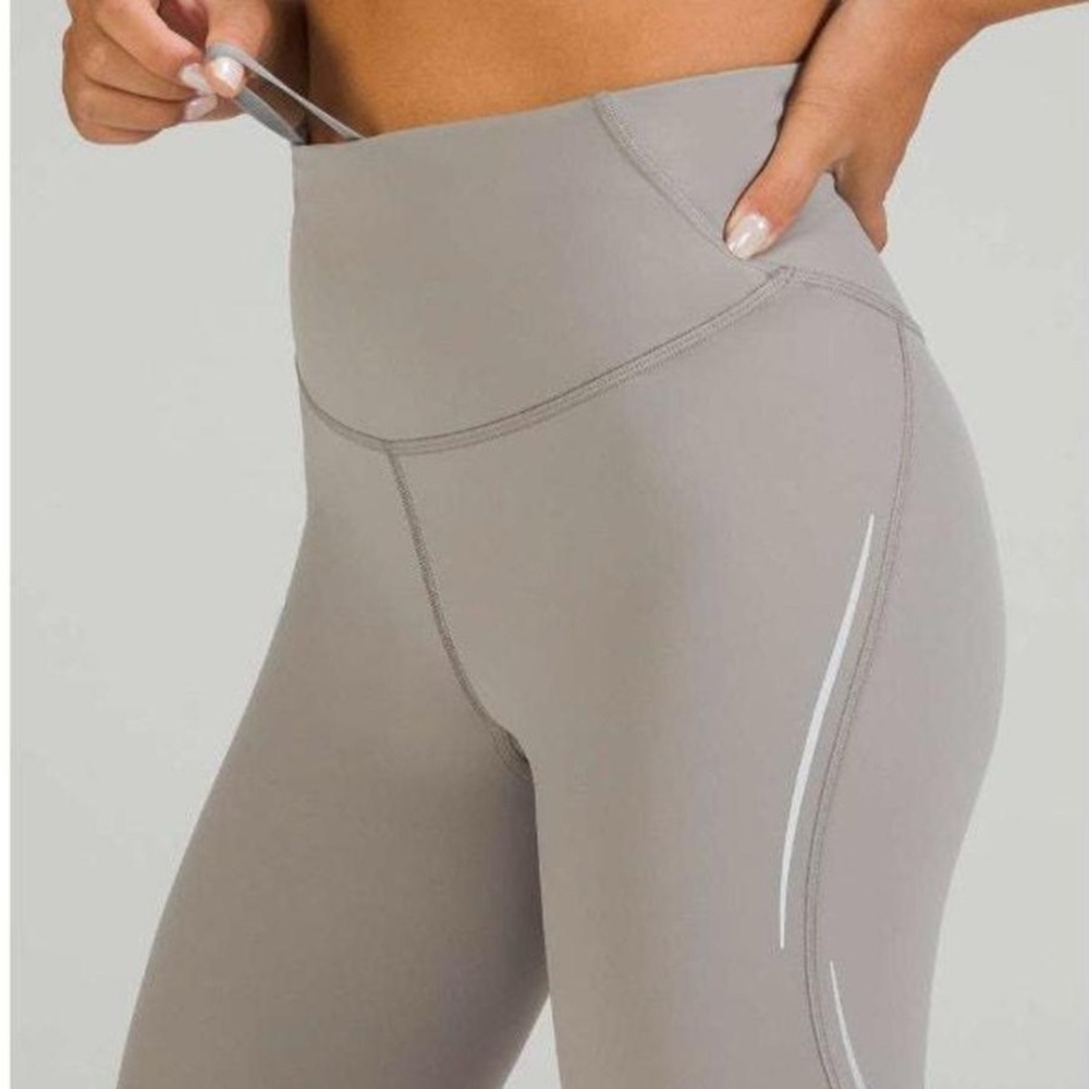 Lululemon Base Pace High-Rise Reflective Short 8" Gull Grey - Women’s 4